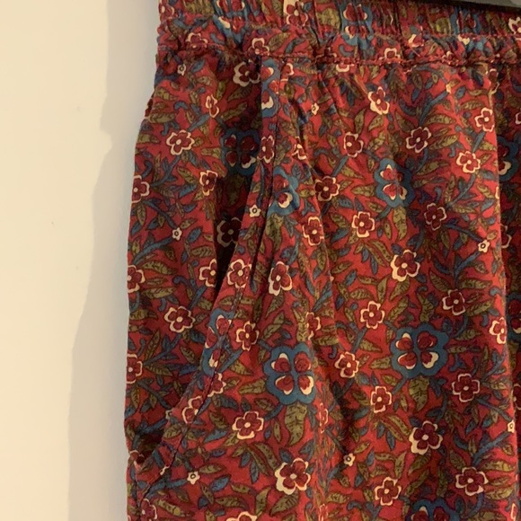 Comfy burgundy floral harem pants - Picture 3 of 8